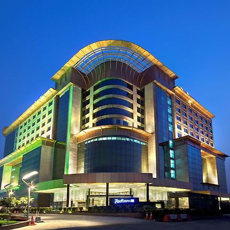 Radisson Blu Kaushambi Delhi Ncr Otel Ghaziabad Dış mekan fotoğraf