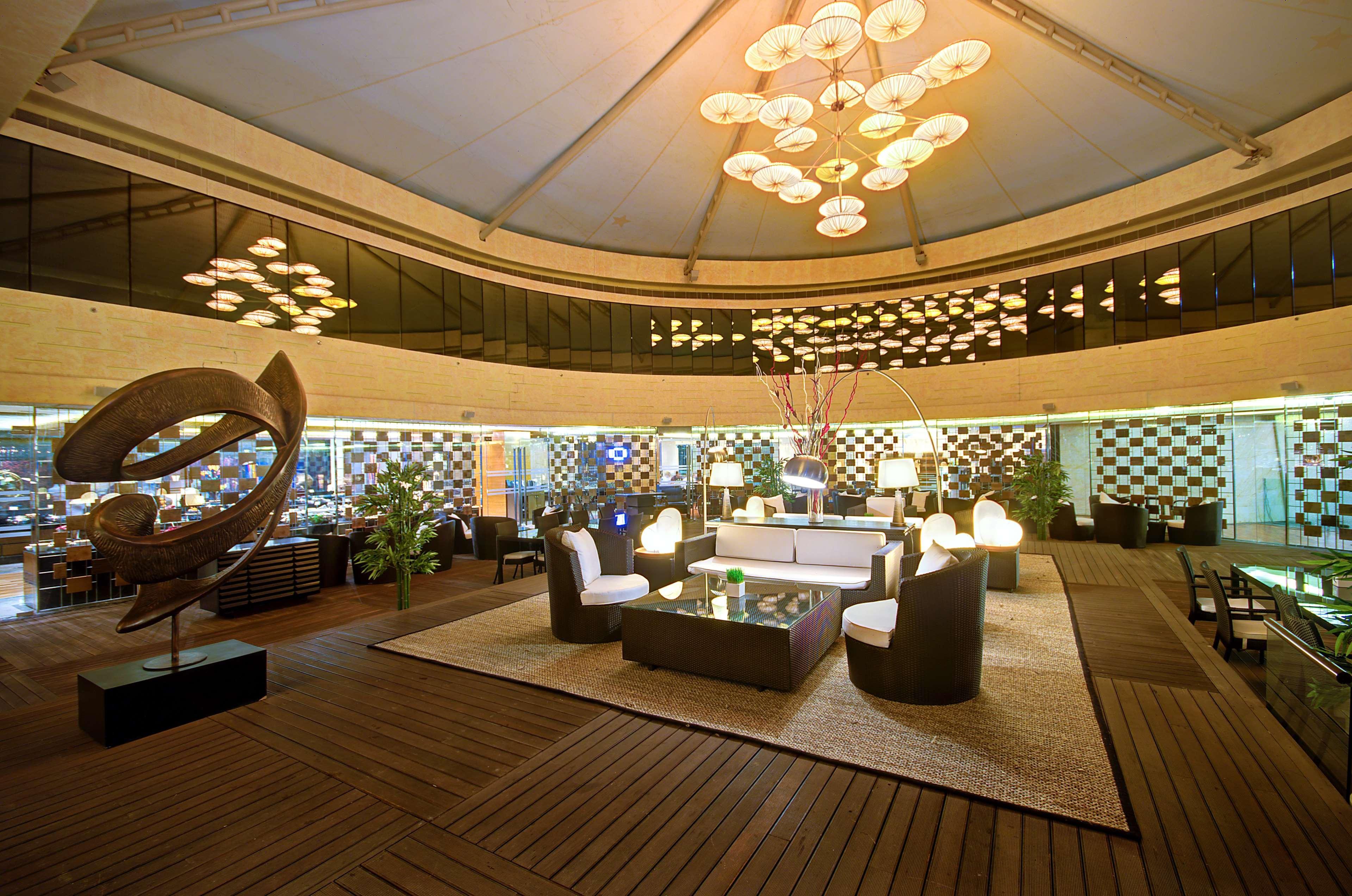 Radisson Blu Kaushambi Delhi Ncr Otel Ghaziabad Dış mekan fotoğraf